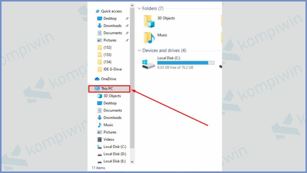 Klik This PC di Windows Explorer